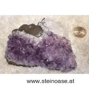 Amethyst Drusenstück mit Calcit